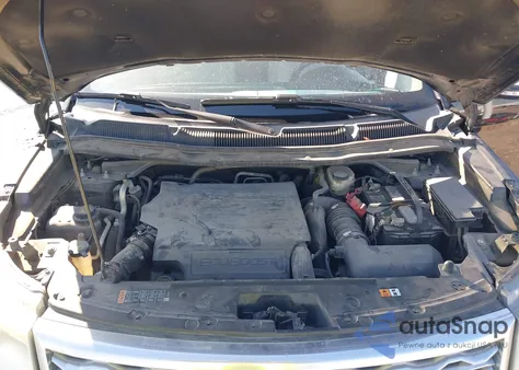 2016 Ford Explorer Platinum z USA, uszkodzony, nr VIN 1FM5K8HT5GGD03169